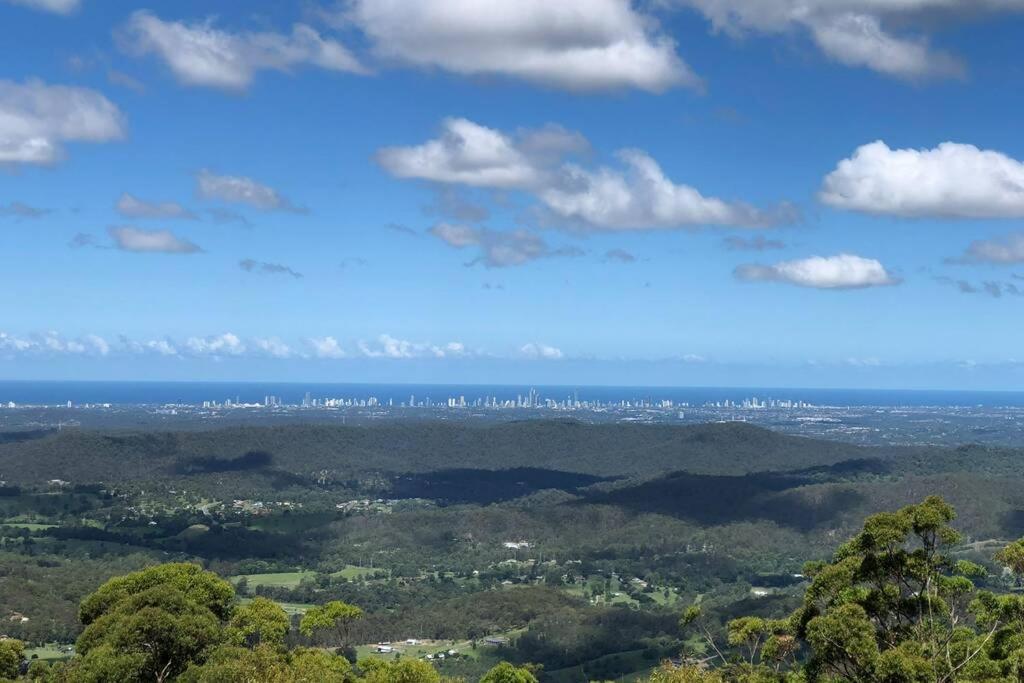 Mountain Living With Ocean Views Villa Mount Tamborine Exterior photo